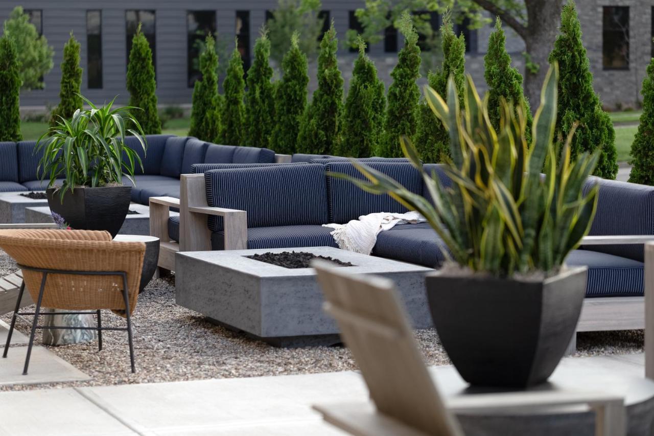 Elwood Hotel & Suites Lexington Bagian luar foto